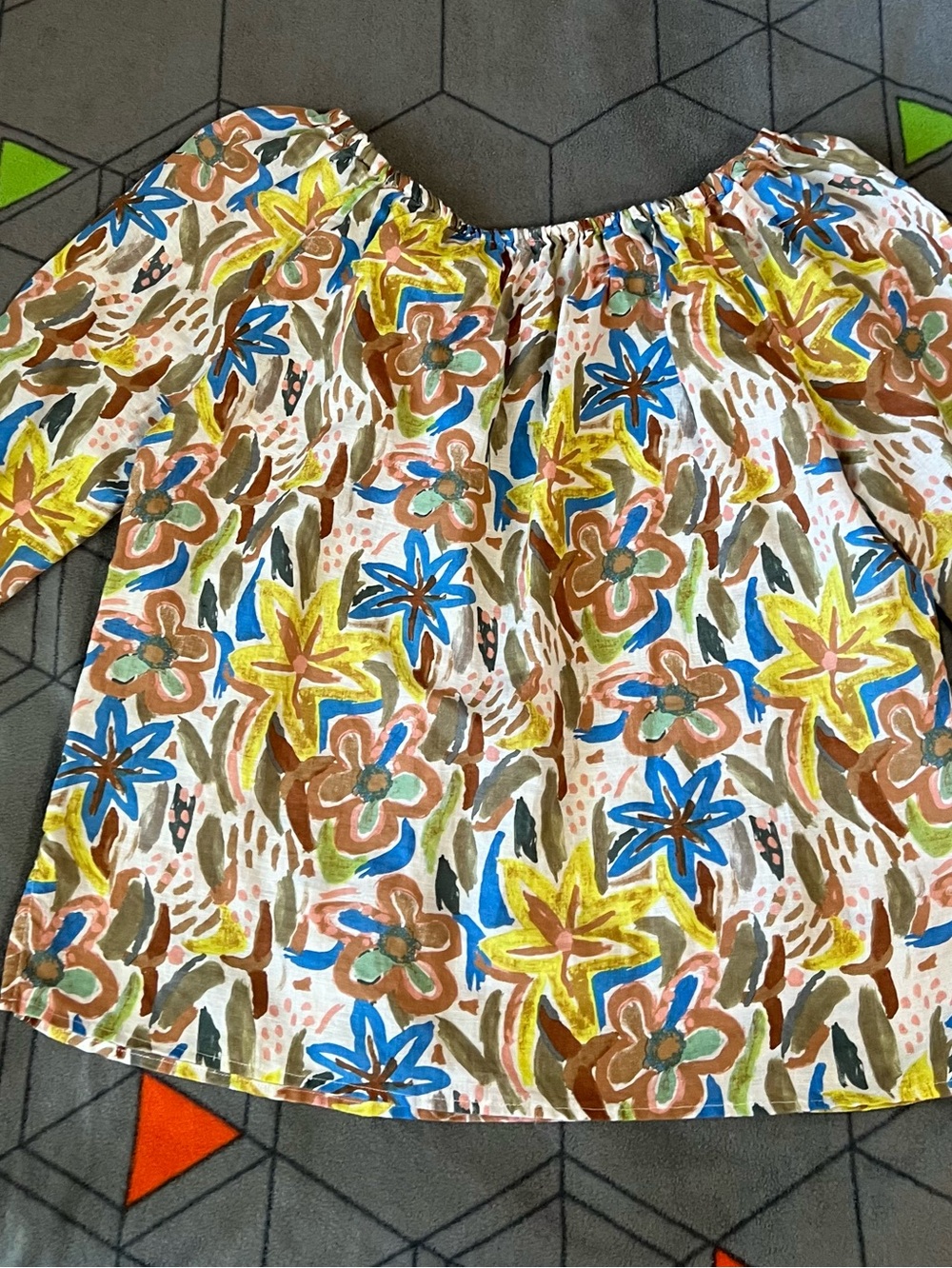 Women’s Off-Shoulder Floral Print Top in Multicolor